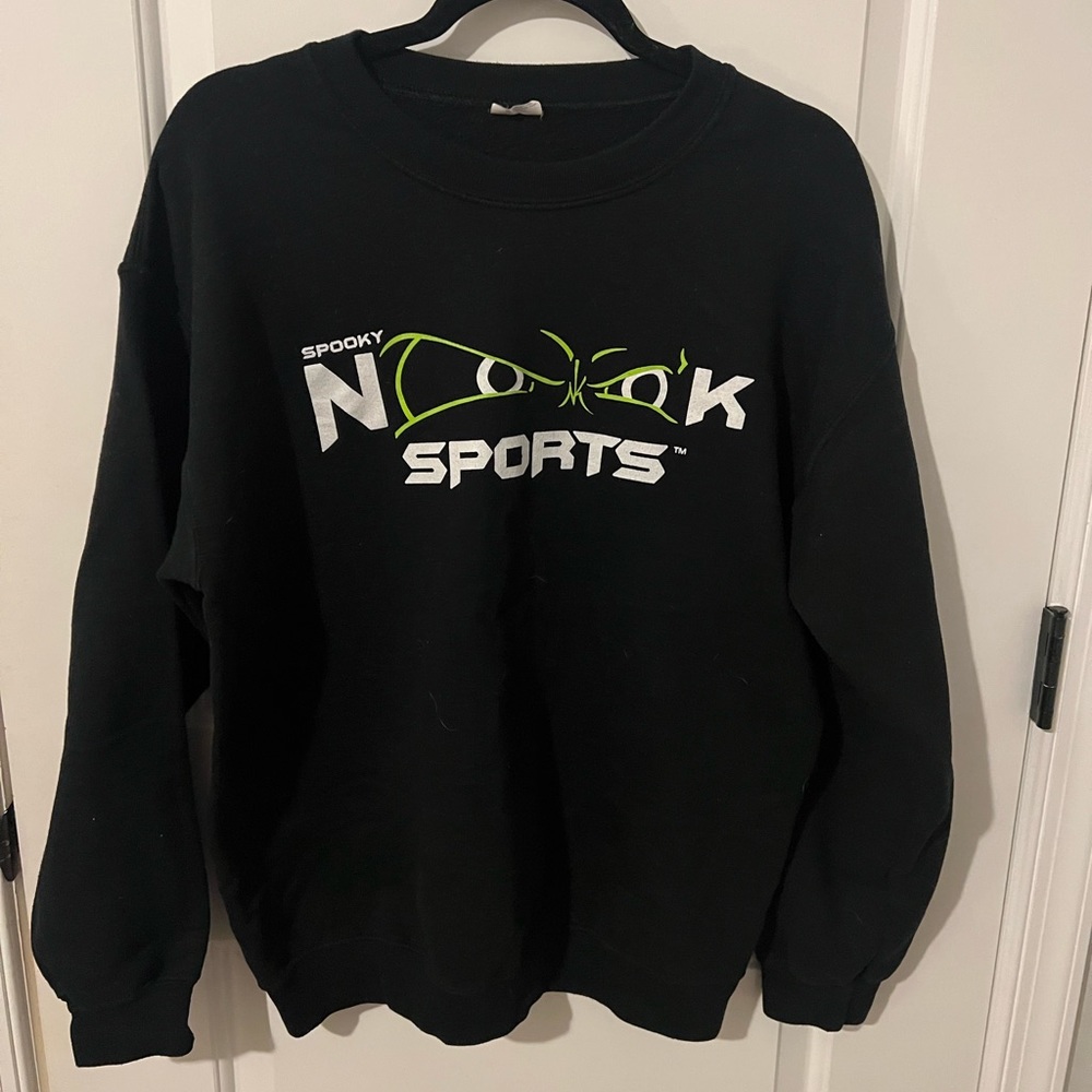 Black Gildan crewneck